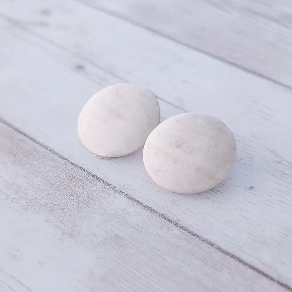 Vintage clip earrings